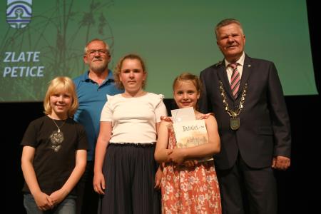 ZLATE PETICE 99zz17 FOTO LJUBO VUKELIČ